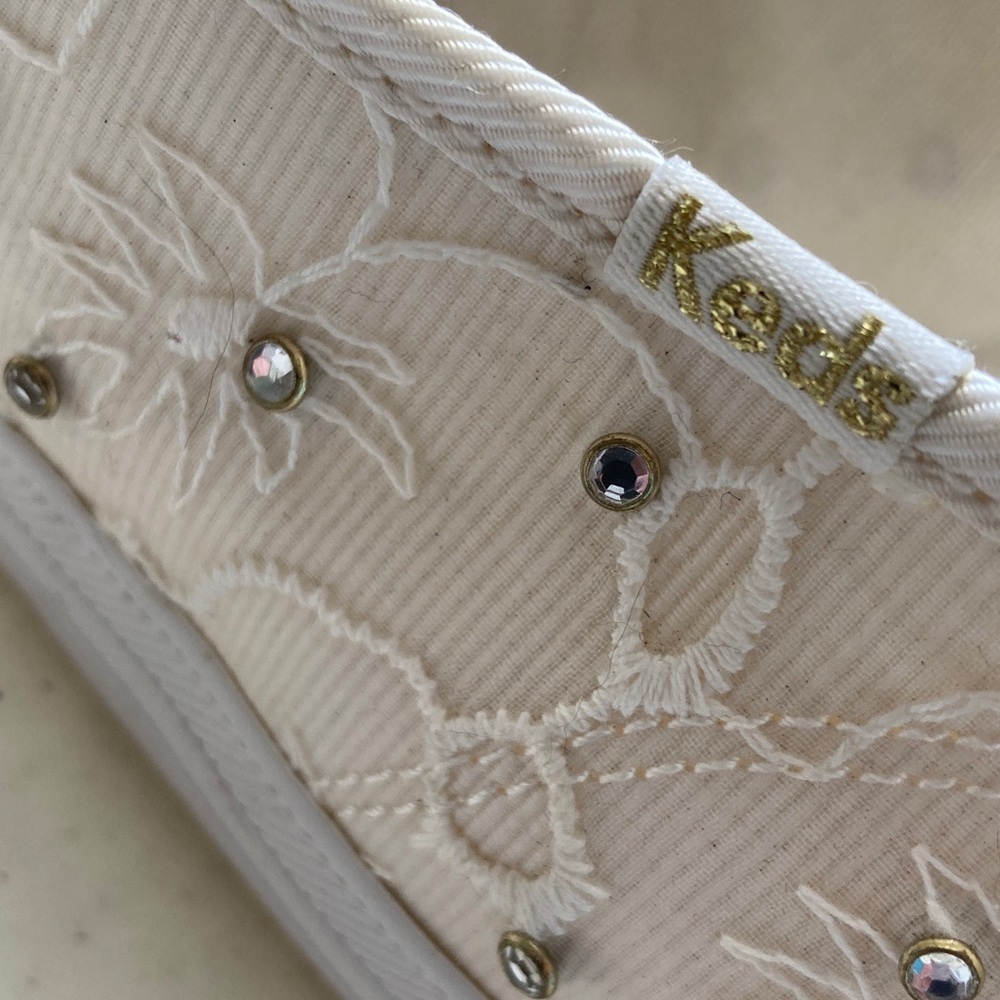 Keds x kate spade Cream Lace & Rhinestone Sneakers NWOT - Picture 8 of 8